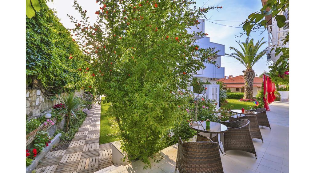 Palas Ilica Çeşme Exterior foto