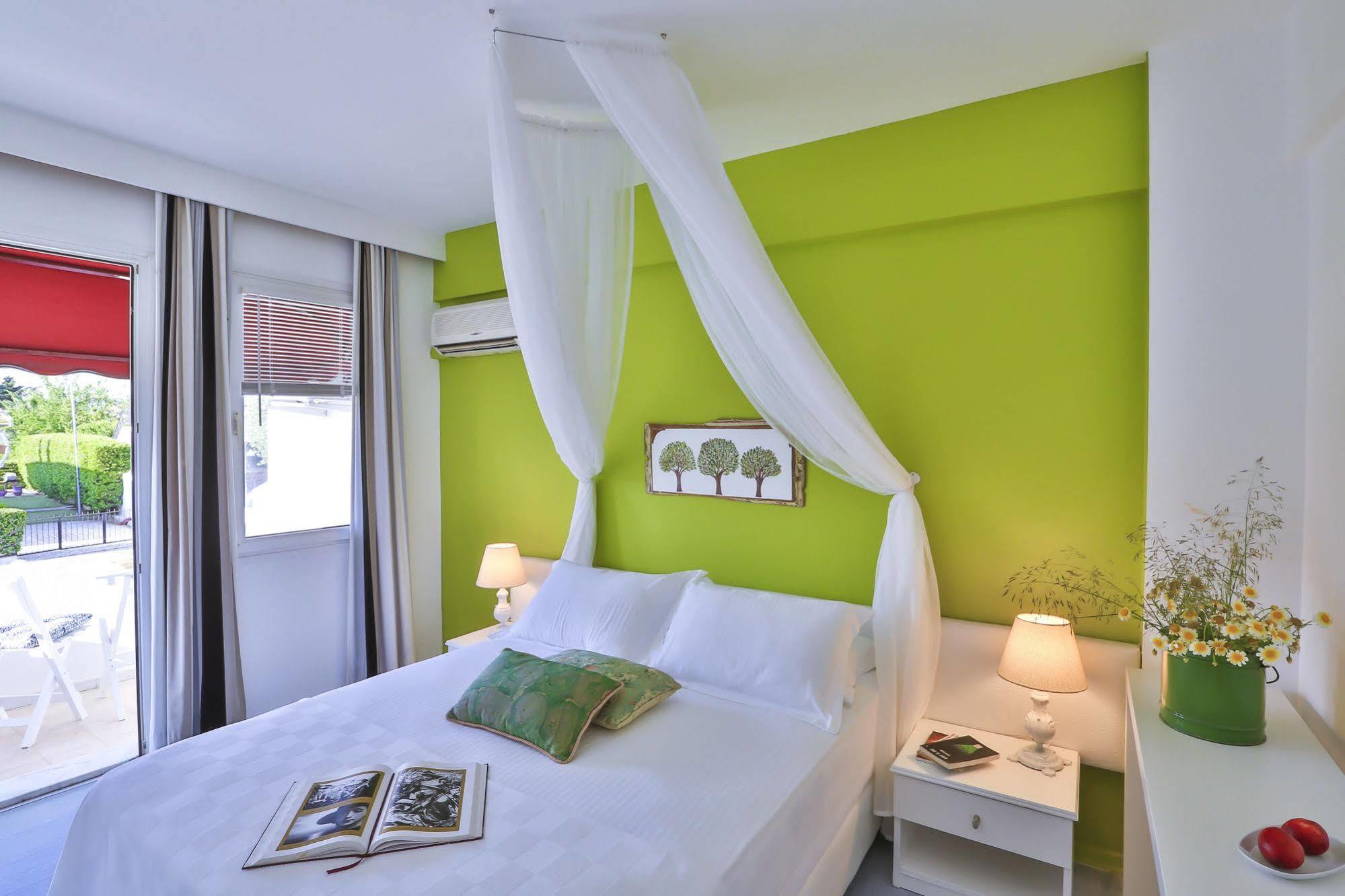 Palas Ilica Çeşme Exterior foto